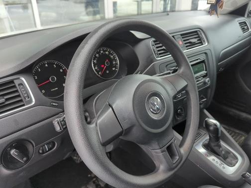 2014 Volkswagen Jetta Auto SE