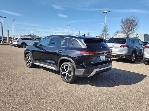 Black Pearl 2026 Volkswagen Tiguan 2.0T SE 4MOTION