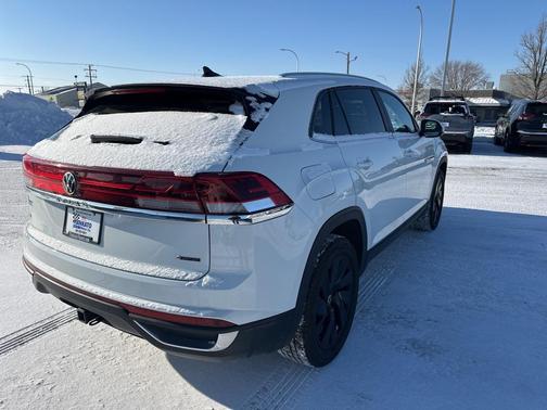 2025 Volkswagen Atlas Cross Sport 2.0T SE w/Technology 4MOTION