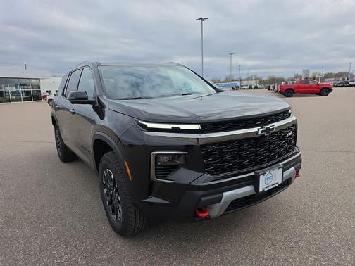 Black 2026 Chevrolet Traverse AWD Z71