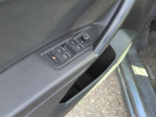 2018 Volkswagen Tiguan 2.0T SE 4MOTION