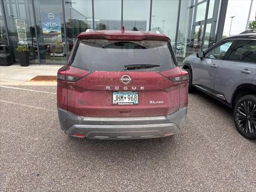 2022 Nissan Rogue SL