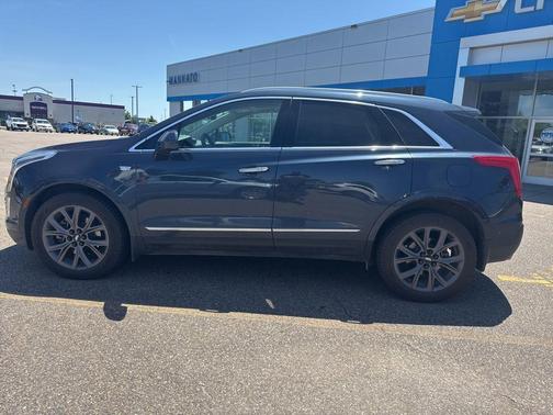 Harbor Blue Metallic 2019 Cadillac XT5 Premium Luxury