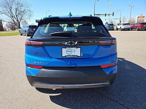 2023 Chevrolet Bolt EUV FWD LT