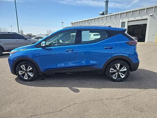 Bright Blue Metallic 2023 Chevrolet Bolt EUV FWD LT