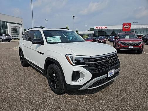 2025 Volkswagen Atlas 2.0T Peak Edition