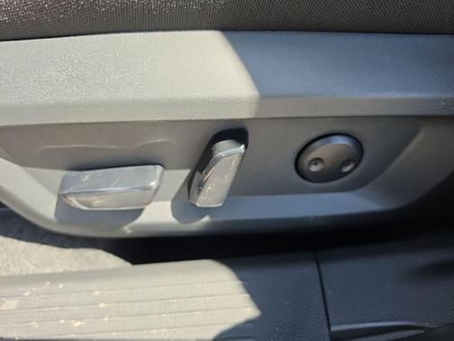 Gun Metallic 2026 Nissan Rogue SV