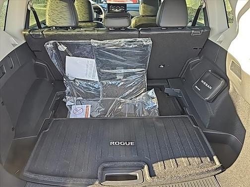 2025 Nissan Rogue Platinum
