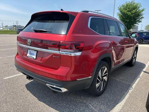 2024 Volkswagen Atlas 2.0T SEL