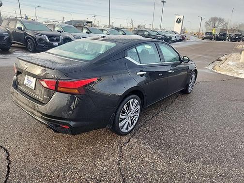 2025 Nissan Altima 2.5 SL