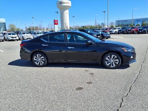 2022 Nissan Altima S FWD