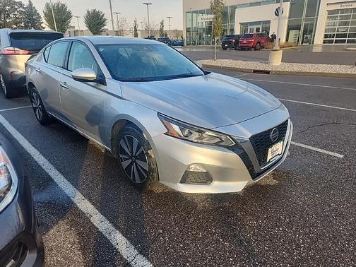2021 Nissan Altima 2.5 SV