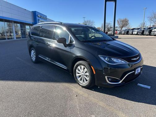 2018 Chrysler Pacifica Touring-L Plus