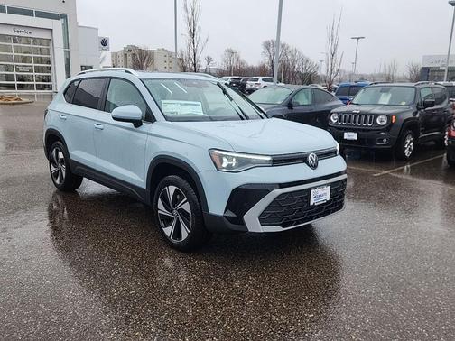 2026 Volkswagen Taos SE