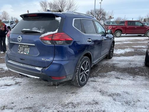 2017 Nissan Rogue SL