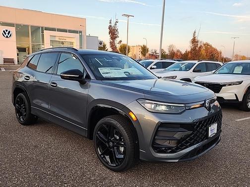 2026 Volkswagen Tiguan 2.0T SE R-Line Black 4MOTION