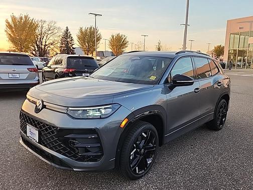 2026 Volkswagen Tiguan 2.0T SE R-Line Black 4MOTION