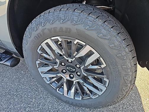 2026 Chevrolet Tahoe 4WD Z71