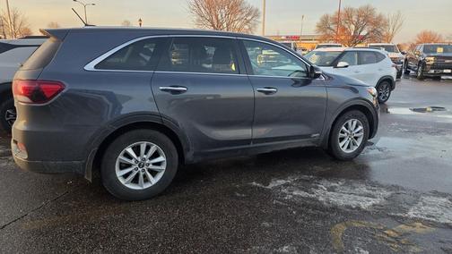 2019 Kia Sorento LX
