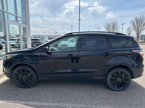 Shadow Black 2017 Ford Escape SE