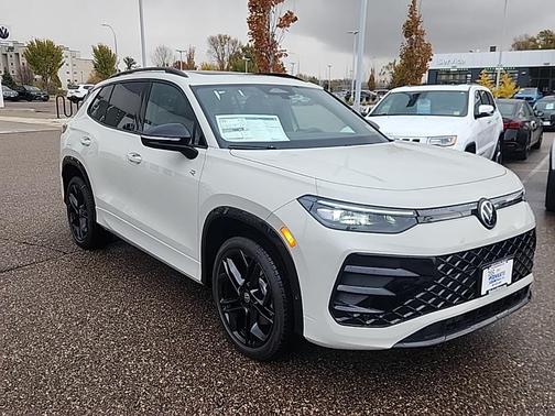 2025 Volkswagen Tiguan 2.0T SE R-Line Black 4MOTION