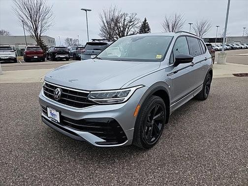 2024 Volkswagen Tiguan 2.0T SE R-Line Black 4MOTION
