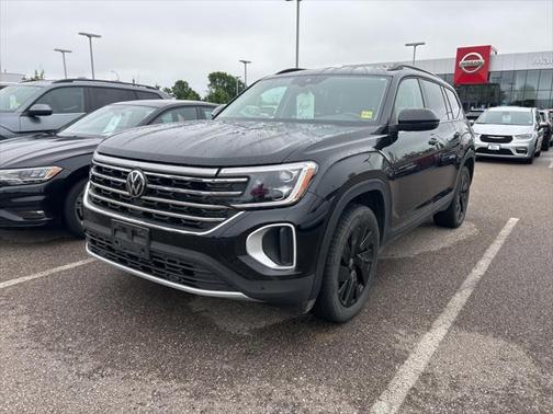 2024 Volkswagen Atlas 2.0T SE w/Technology 4MOTION