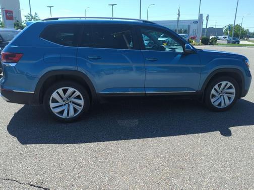 Pacific Blue Metallic 2021 Volkswagen Atlas 3.6L SEL