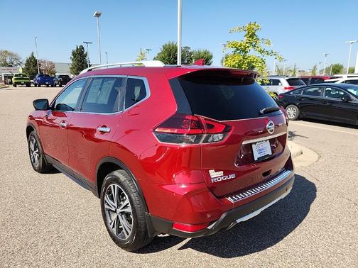 2020 Nissan Rogue SV