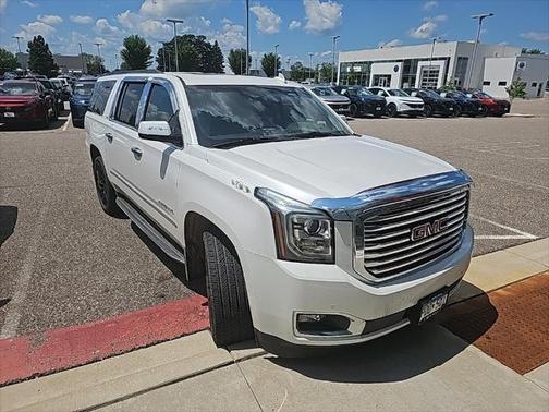 2017 GMC Yukon XL SLT