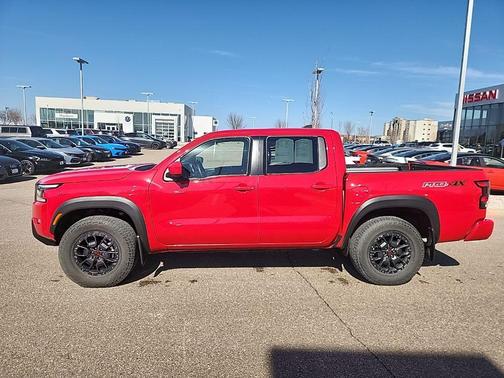 2024 Nissan Frontier PRO-4X
