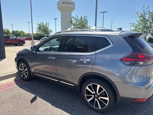 2020 Nissan Rogue SL
