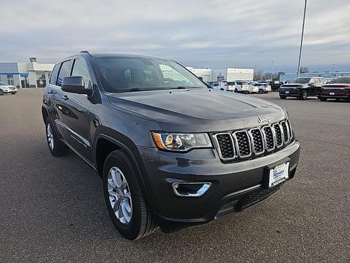 2021 Jeep Grand Cherokee Laredo