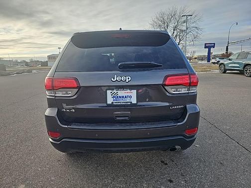 2021 Jeep Grand Cherokee Laredo