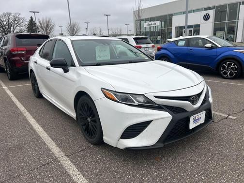2019 Toyota Camry SE
