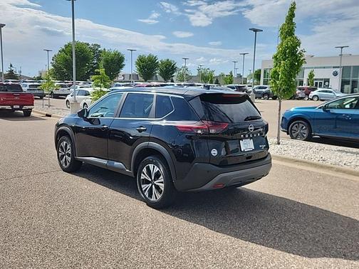 Super Black 2023 Nissan Rogue SV