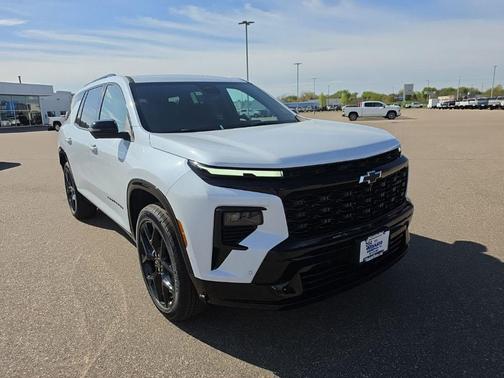 Polar White 2026 Chevrolet Traverse RS