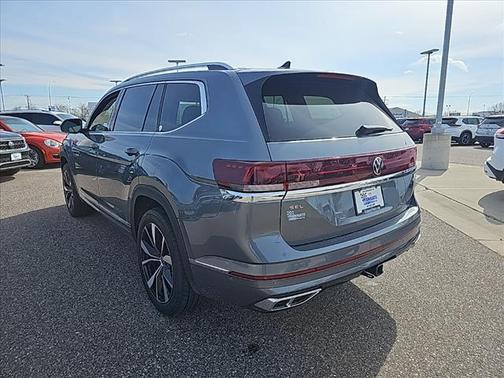 2025 Volkswagen Atlas 2.0T SEL Premium R-Line 4MOTION