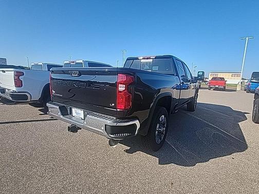 2025 Chevrolet Silverado 3500 LT