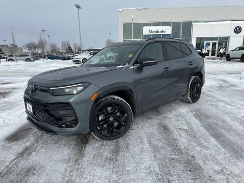 2026 Volkswagen Tiguan 2.0T SE R-Line Black 4MOTION