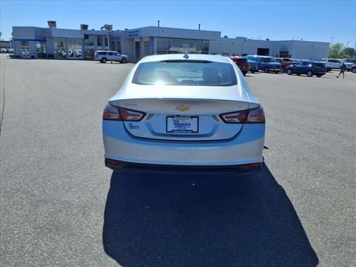 2021 Chevrolet Malibu FWD LT
