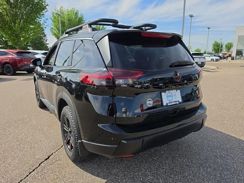 Super Black 2026 Nissan Rogue Rock Creek