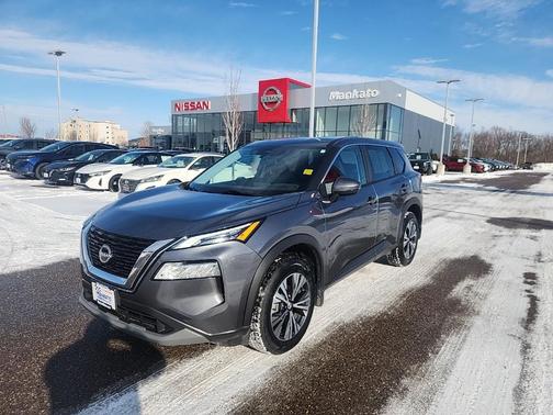 2022 Nissan Rogue SV