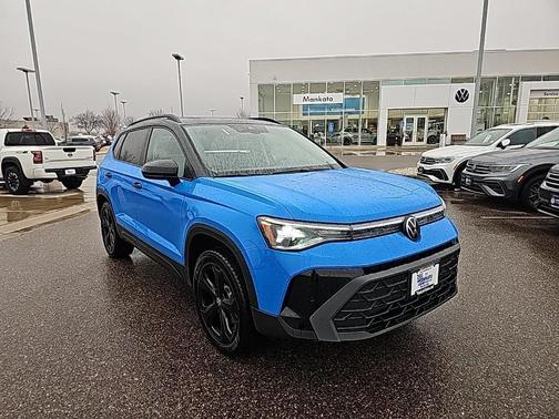 2025 Volkswagen Taos 1.5T SE Black