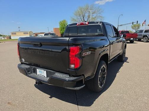 Black 2026 Chevrolet Colorado Z71