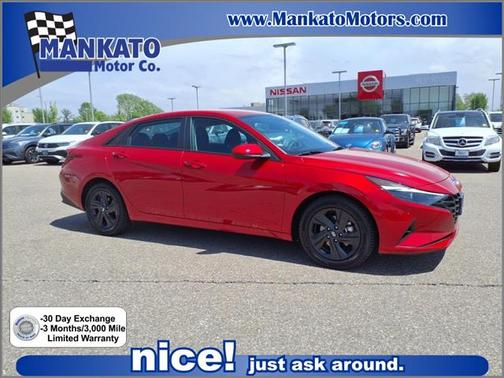 2022 Hyundai ELANTRA SEL