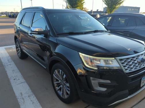 2017 Ford Explorer Platinum