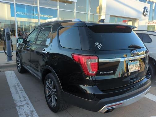 2017 Ford Explorer Platinum
