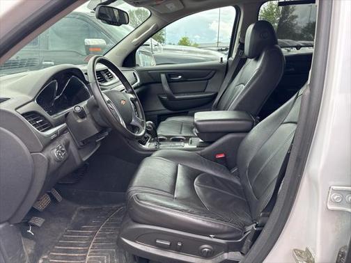 2017 Chevrolet Traverse 2LT