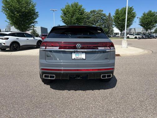 pure gray 2026 Volkswagen Atlas Cross Sport 2.0T SEL Premium